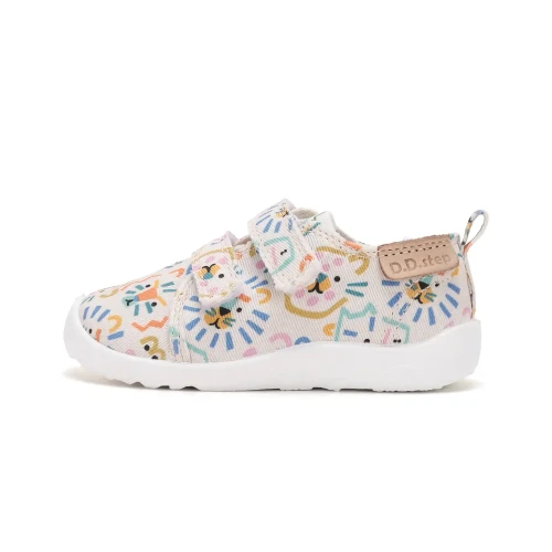 Kapcie-barefoot-C086-62847-White-01.webp